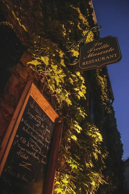 *** Hotel La Treille Muscate France